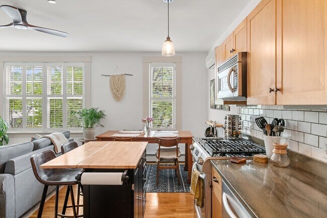 432 Norfolk St in Somerville, MA - Building Photo - Building Photo