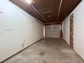8802 Pineridge Dr in Austin, TX - Building Photo - Building Photo