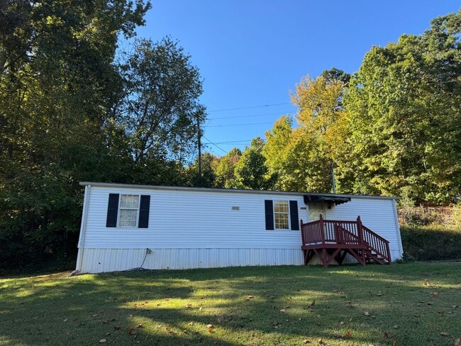 6972 E North Carolina 150 Hwy in Maiden, NC - Building Photo - Building Photo