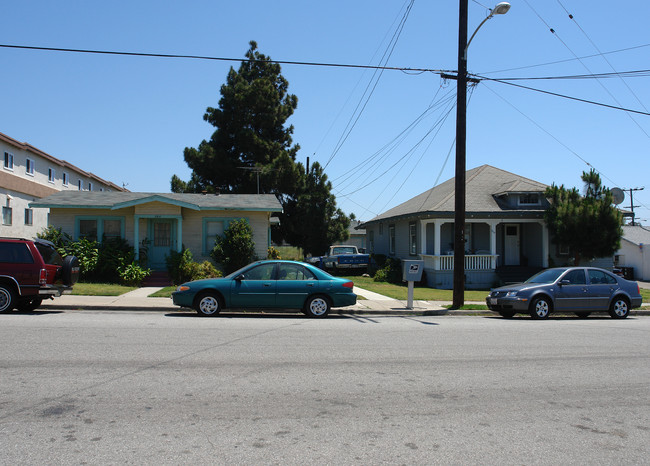 264-278 S Hemlock St in Ventura, CA - Building Photo - Building Photo