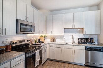 Provenance at Polaris in Lewis Center, OH - Building Photo - Building Photo