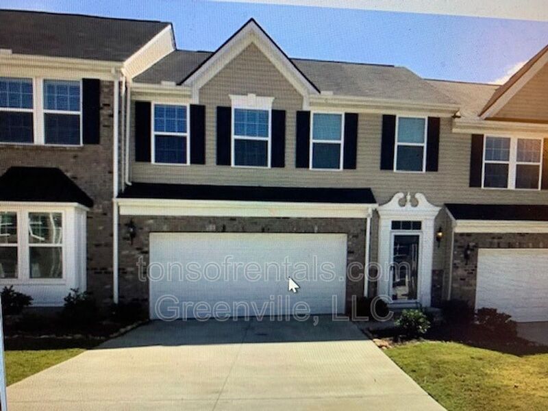 355 Bellerive Dr in Duncan, SC - Building Photo