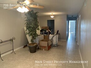 708 Bayshore Dr, Unit 3 in Pensacola, FL - Building Photo - Building Photo