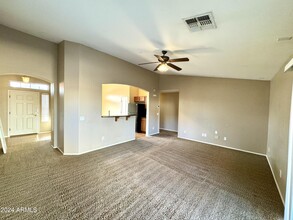 44974 W Sandhill Rd in Maricopa, AZ - Building Photo - Building Photo