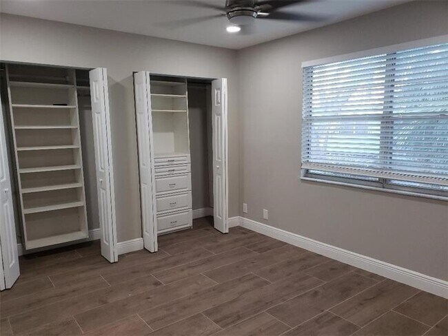 93 SW 3rd St in Pompano Beach, FL - Foto de edificio - Building Photo