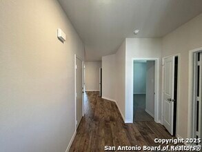 5518 Stormie Keep in San Antonio, TX - Building Photo - Building Photo