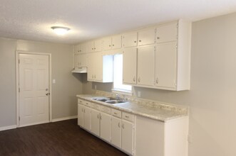 816 Vanderbilt St in Birmingham, AL - Building Photo - Building Photo