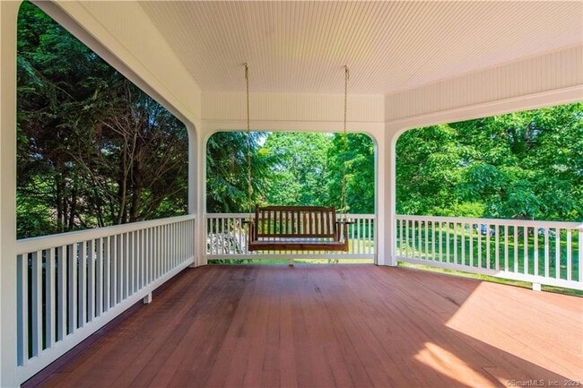 75 Green Hill Rd in Washington, CT - Building Photo - Building Photo