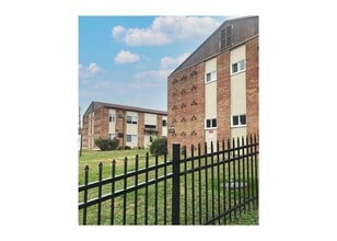 Beecher Flats in Cincinnati, OH - Building Photo - Interior Photo