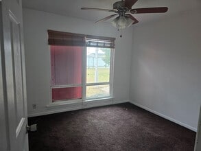 2405 Nabors Ln in Odessa, TX - Foto de edificio - Building Photo