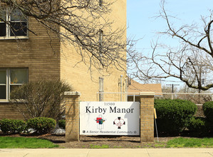 Kirby Manor Senior Property in Cleveland, OH - Foto de edificio - Building Photo