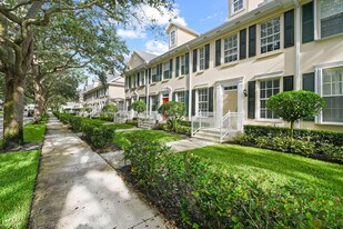 354 Jacaranda Dr in Jupiter, FL - Building Photo