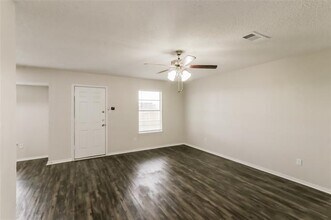 1403 Berry Dr in Cleburne, TX - Building Photo - Building Photo
