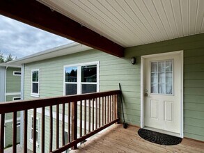 3235 Bresee St in Juneau, AK - Building Photo - Building Photo