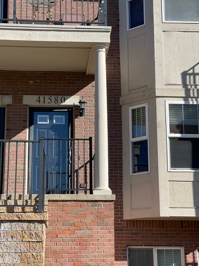 41580 Hamlet Ln Rentals in Novi, MI