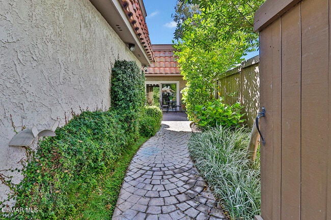 2846 Lakeridge Ln in Westlake Village, CA - Building Photo - Building Photo