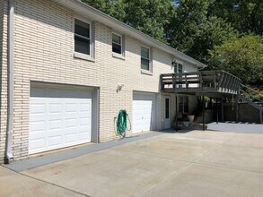 23 Shoshone Ct in Old Hickory, TN - Foto de edificio - Building Photo