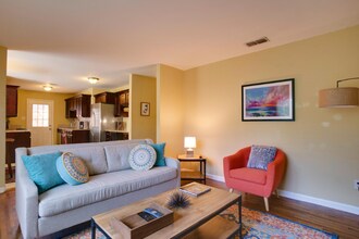 1312 Hawkins St in Nashville, TN - Foto de edificio - Building Photo