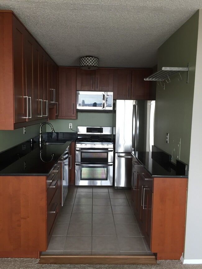 property at 5225 Pooks Hill Rd