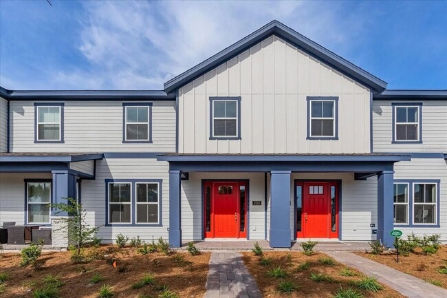 property at 2920 Voyager Ave