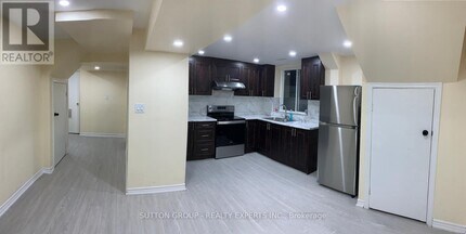 29 Coronation Cir in Brampton, ON - Building Photo - Building Photo