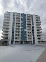 925 N Halifax Ave in Daytona Beach, FL - Building Photo