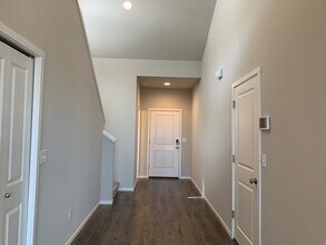 1718 NE 37th Ave in Camas, WA - Building Photo - Building Photo