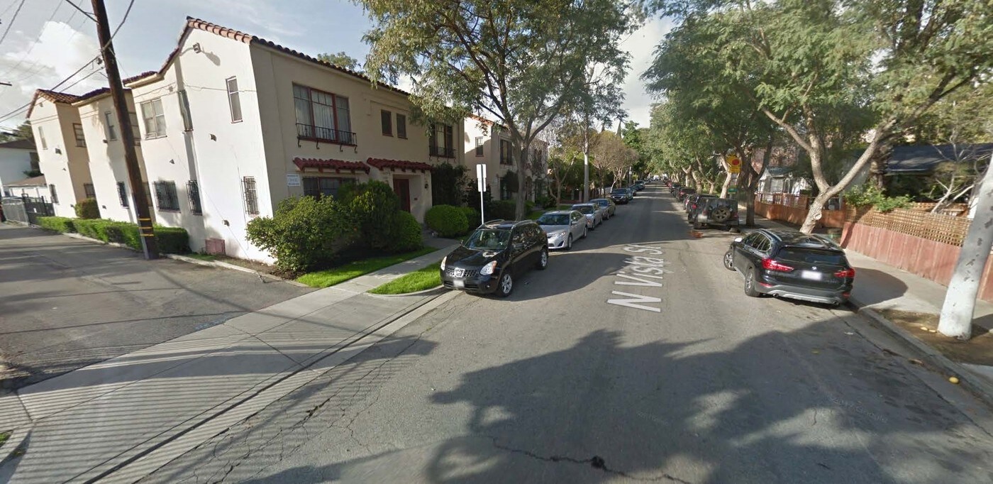 1109-1115 N Vista St in West Hollywood, CA - Building Photo