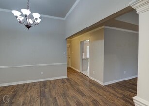 5806 Hollyhock Ln in Bossier City, LA - Building Photo - Building Photo