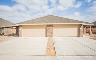 1302 N Colton Ave, Unit B in Lubbock, TX - Building Photo