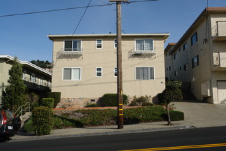 560 Miller Ave in South San Francisco, CA - Building Photo - Building Photo