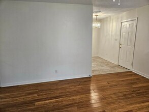 2835 Glenderry St in Jackson, MS - Building Photo - Building Photo