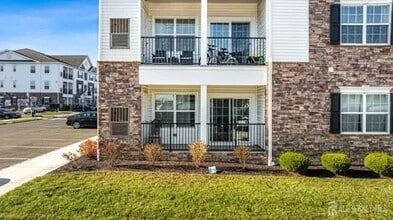 718 Stiller Ln in Monroe Township, NJ - Building Photo - Building Photo