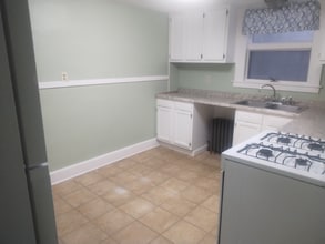 72 Glenwood Ave in Binghamton, NY - Building Photo - Building Photo