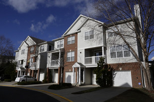 Fox Mill Station Apartments