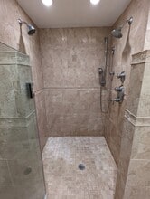 710 Keith Ln in West Islip, NY - Foto de edificio - Building Photo