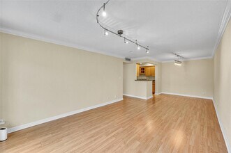 1515 E Broward Blvd in Fort Lauderdale, FL - Building Photo - Building Photo