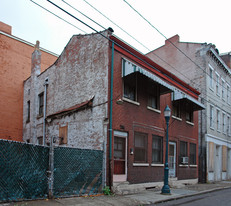 106 E Fourteenth St Apartments