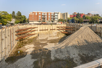 Windsor House in Edmonton, AB - Building Photo - Building Photo