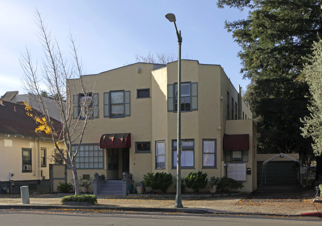 628 Waverley St in Palo Alto, CA - Foto de edificio - Building Photo