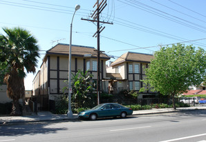 14810-14812 Parthenia Apartments