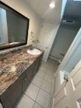 811 W Springfield Ave in Champaign, IL - Building Photo - Building Photo