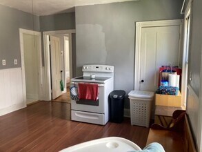 25 W Kidder St, Unit 25 in Portland, ME - Foto de edificio - Building Photo