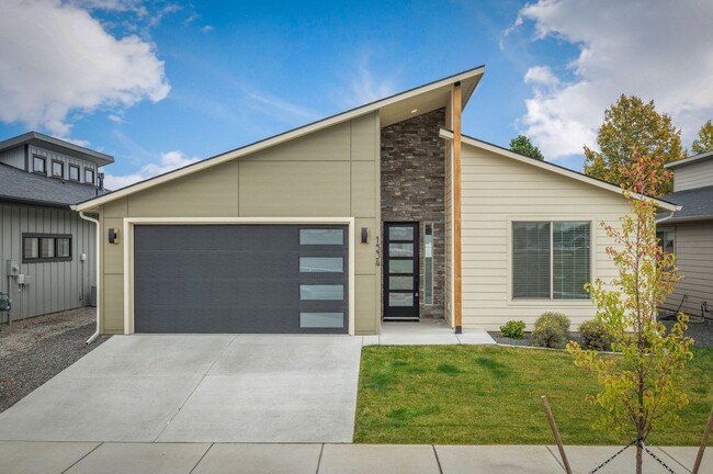 property at 1534 W Moselle Dr