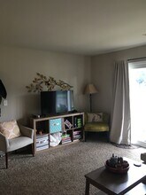 952 Bloomfield Village Blvd in Auburn Hills, MI - Building Photo - Building Photo