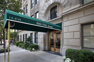 1060 Fifth Ave in New York, NY - Building Photo - Building Photo