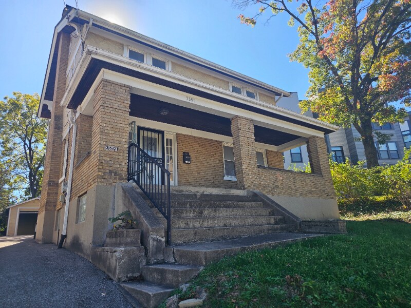 3601 Madison Rd in Cincinnati, OH - Building Photo