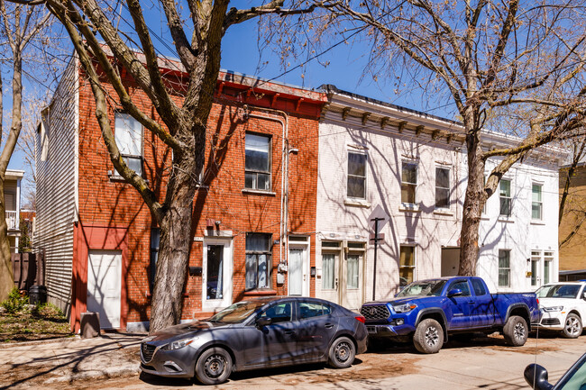 2463 Saint-Charles Rue in Montréal, QC - Building Photo - Building Photo