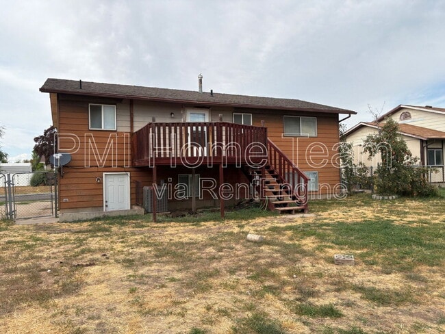 463 W 2300 S in Clearfield, UT - Building Photo - Building Photo
