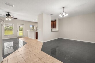 5454 Caramella Dr in Orlando, FL - Building Photo - Building Photo